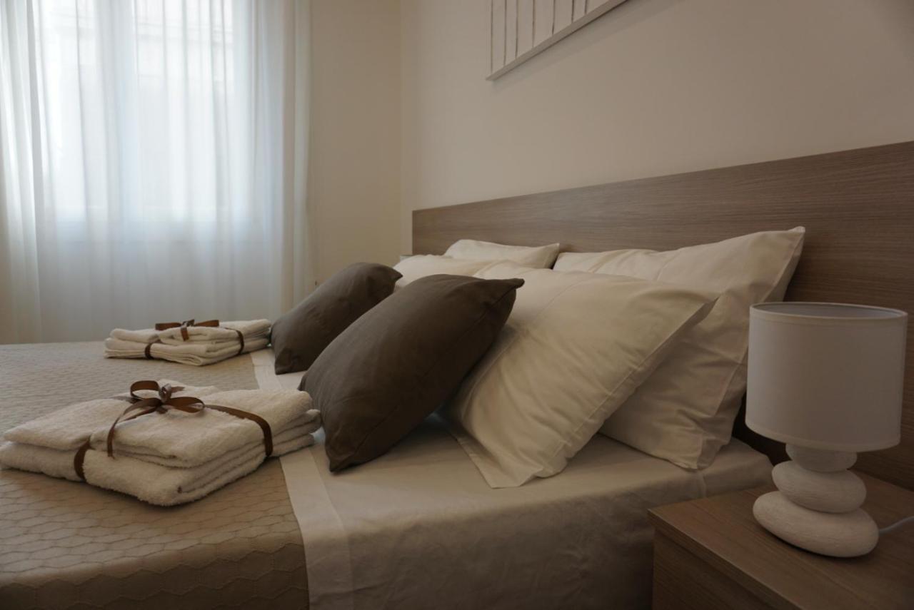 פלרמו Azzisa Holidays Suite מראה חיצוני תמונה