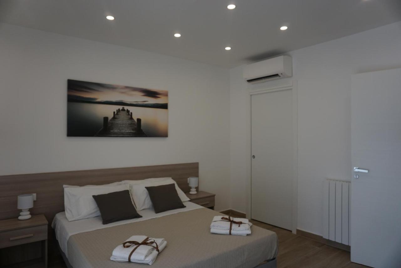פלרמו Azzisa Holidays Suite מראה חיצוני תמונה