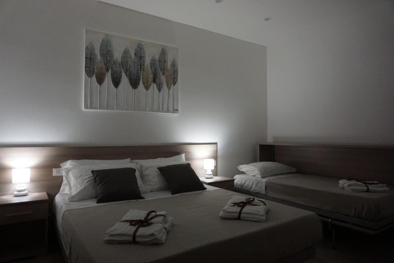 פלרמו Azzisa Holidays Suite מראה חיצוני תמונה