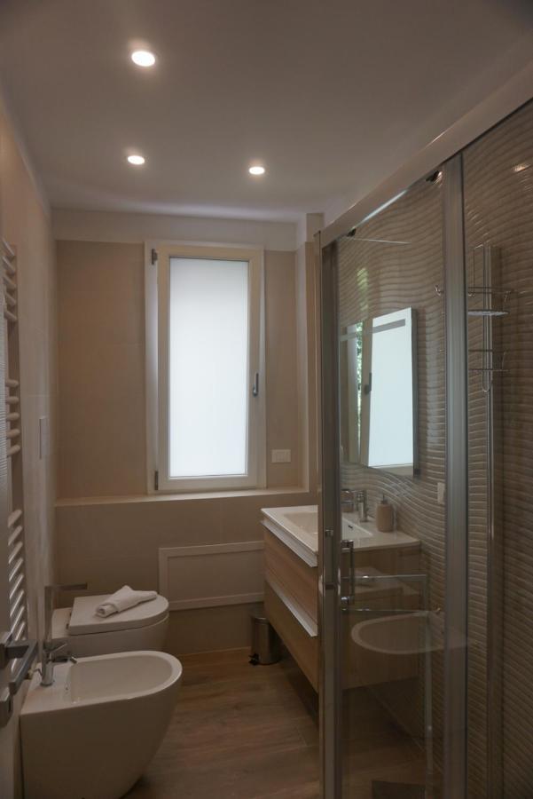 פלרמו Azzisa Holidays Suite מראה חיצוני תמונה